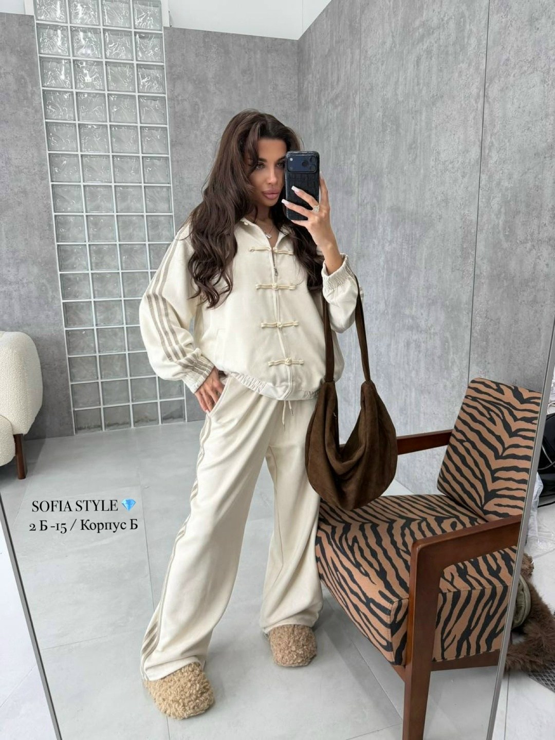 стильные костюмы,костюм бежевый,велюровые костюмы,женский костюм,брючный костюм