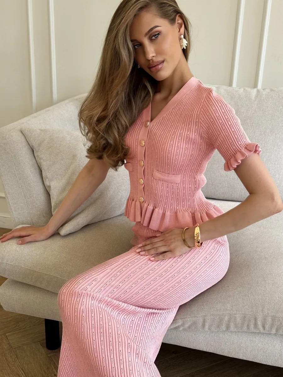 трикотажные костюмы с юбкой,костюм с юбкой,костюм женский с юбкой,костюм с джемпером и юбкой,костюм трикотажный с юбкой с баской lemoya