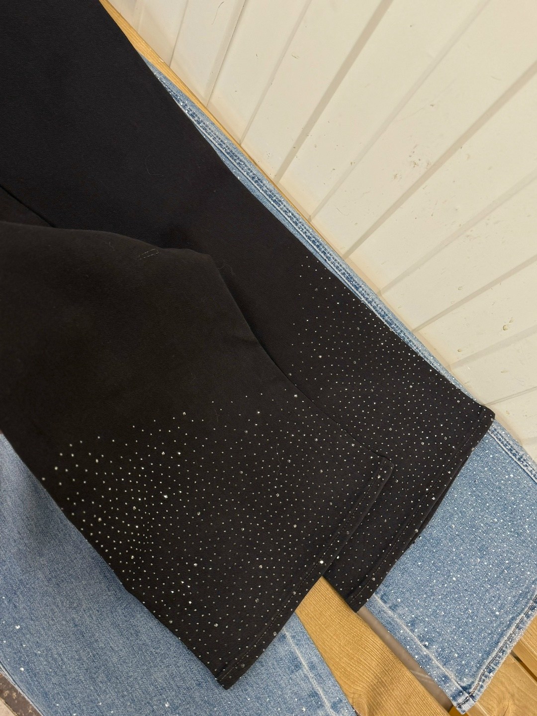 джинсы со стразами,женские джинсы со стразами,джинсы женские,американские черные джинсы со стразами,брюки джинсы