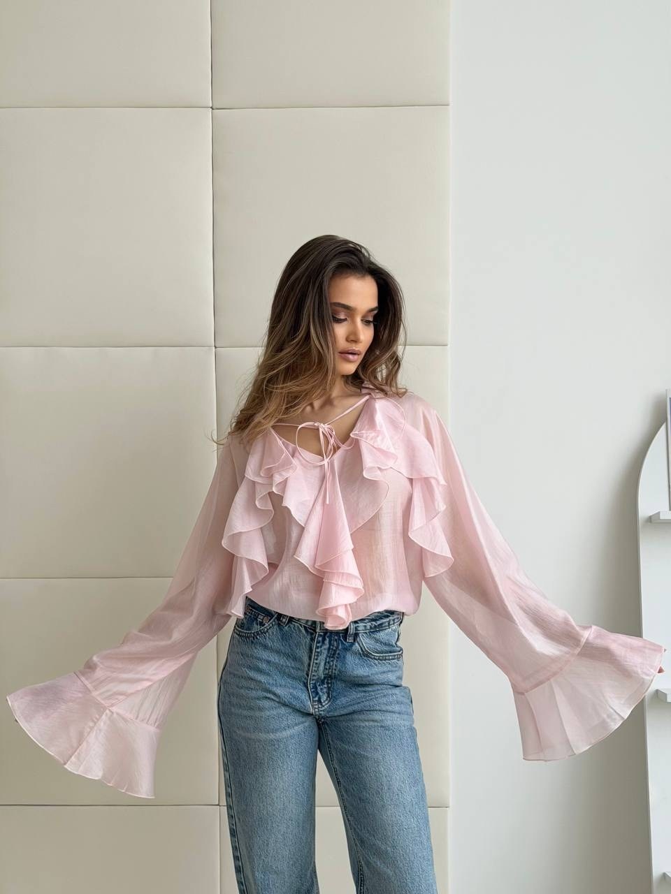 блузка женская с рюшей,блуза из шифона с рюшами,розовая блузка,женская блузка,шифоновая блузка женская с рюшами