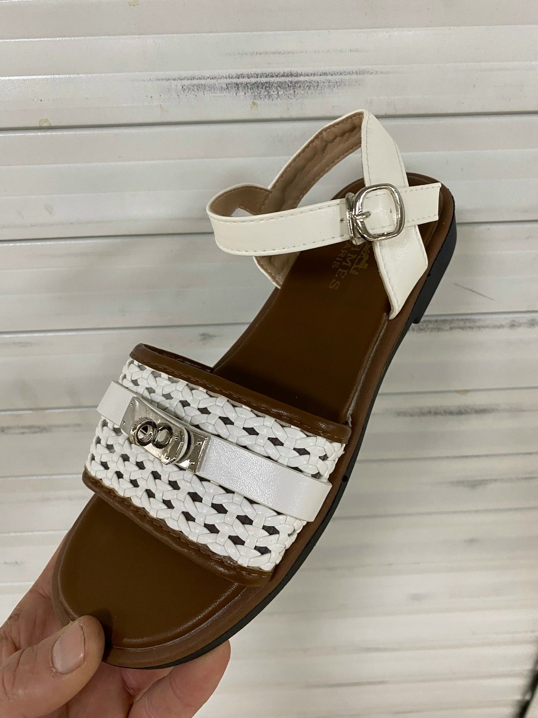 сандалии celine 2026,,босоножки селин,босоножки celine,сандалии