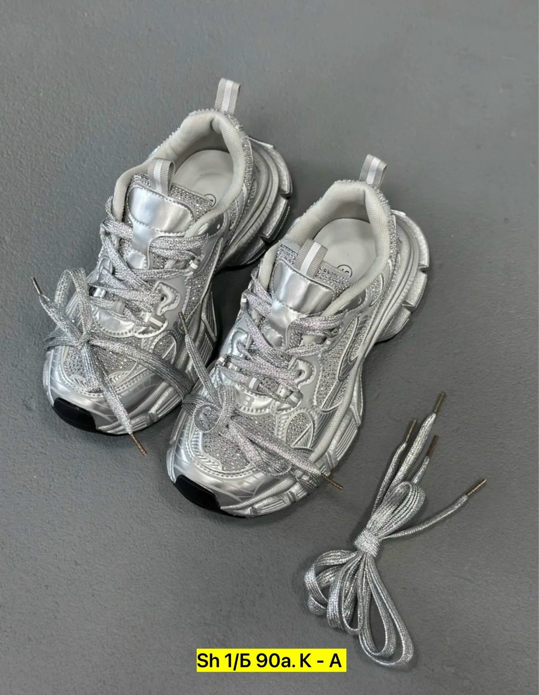 кроссовки balenciaga,balenciaga кроссовки женские,женские кроссовки,женские кроссовки balenciaga runner серебристые,кроссовки баленсиага женские