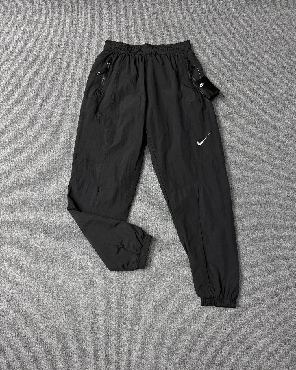 спортивные штаны nike,штаны nike,мужские спортивные штаны nike,спортивные штаны плащевка nike,штаны nike double swoosh