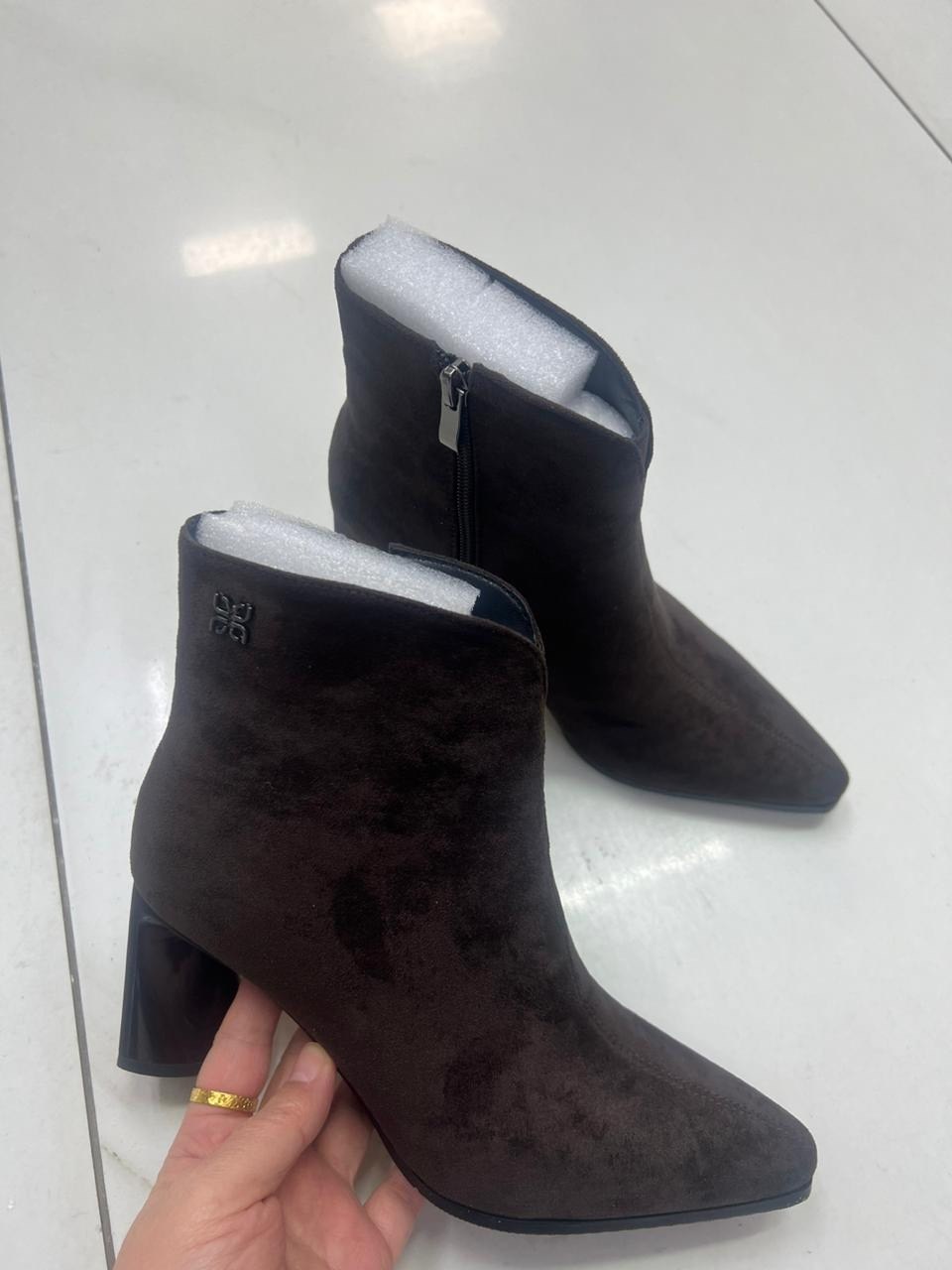 ботильоны демисезонные классические на среднем каблуке,ботильоны женские,ботильоны карло пазолини замшевые,ботильоны,