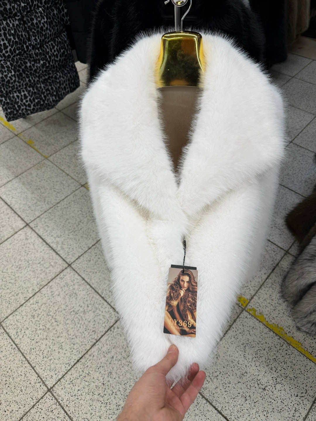 шуба короткая,меховая куртка,шубка,шуба искусственная,шуба женская