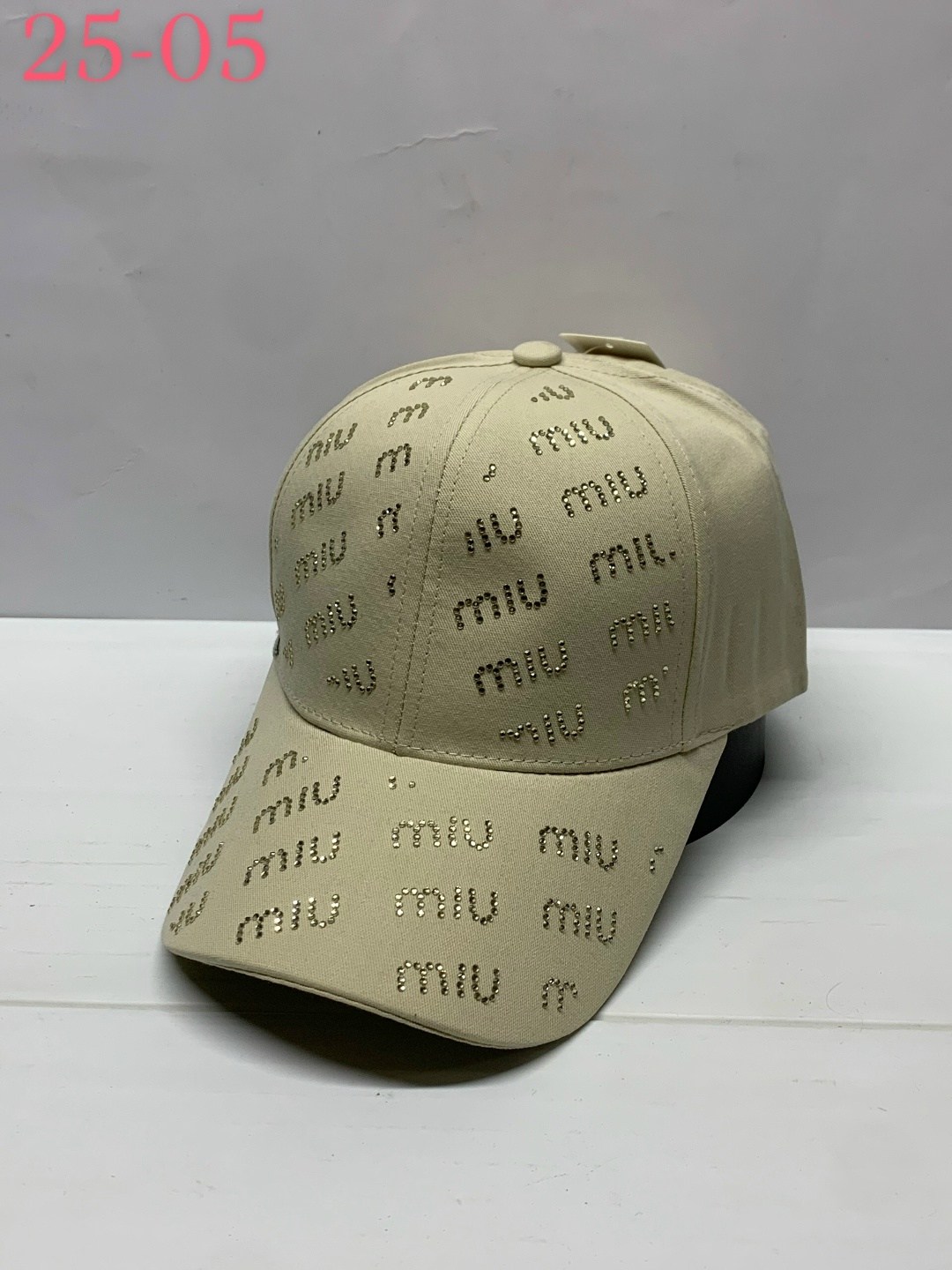 кепка женская,женская бейсболка,бейсболка с светоотражающими элементами,кепка,бейсболка стильная