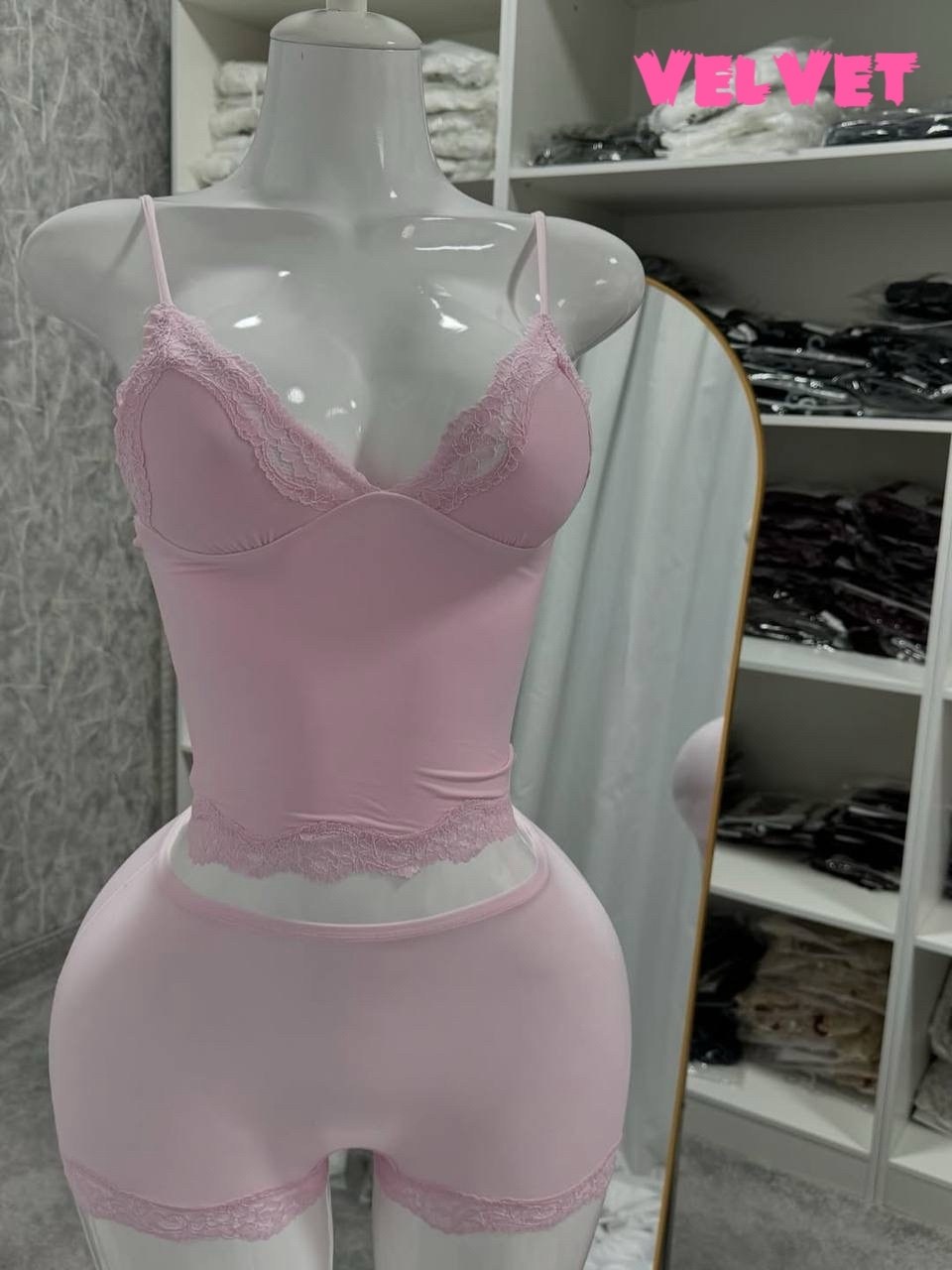 девушка,худая девушка,комплект женского нижнего белья,женское нижнее белье,комплекты нижнего белья