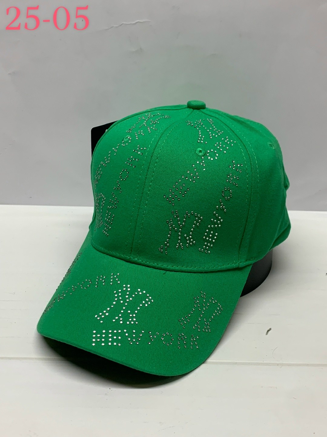 кепка женская,женская бейсболка,бейсболка с светоотражающими элементами,кепка,бейсболка модная