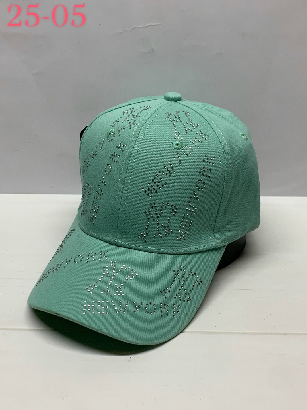 кепка женская,женская бейсболка,бейсболка с светоотражающими элементами,кепка,бейсболка стильная