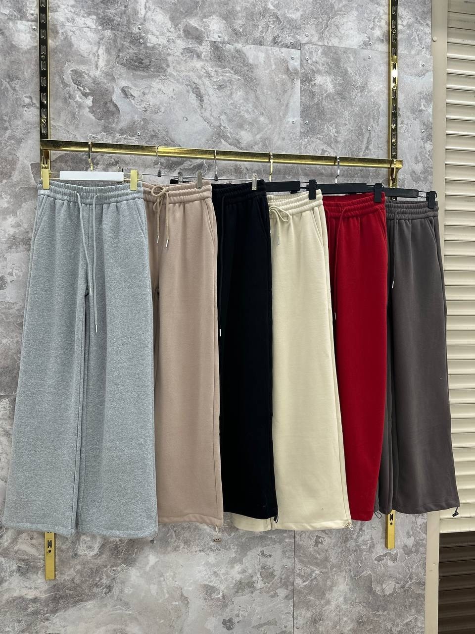 широкие брюки,бордовые брюки,костюм с брюками,свободные брюки,брюки свободного кроя