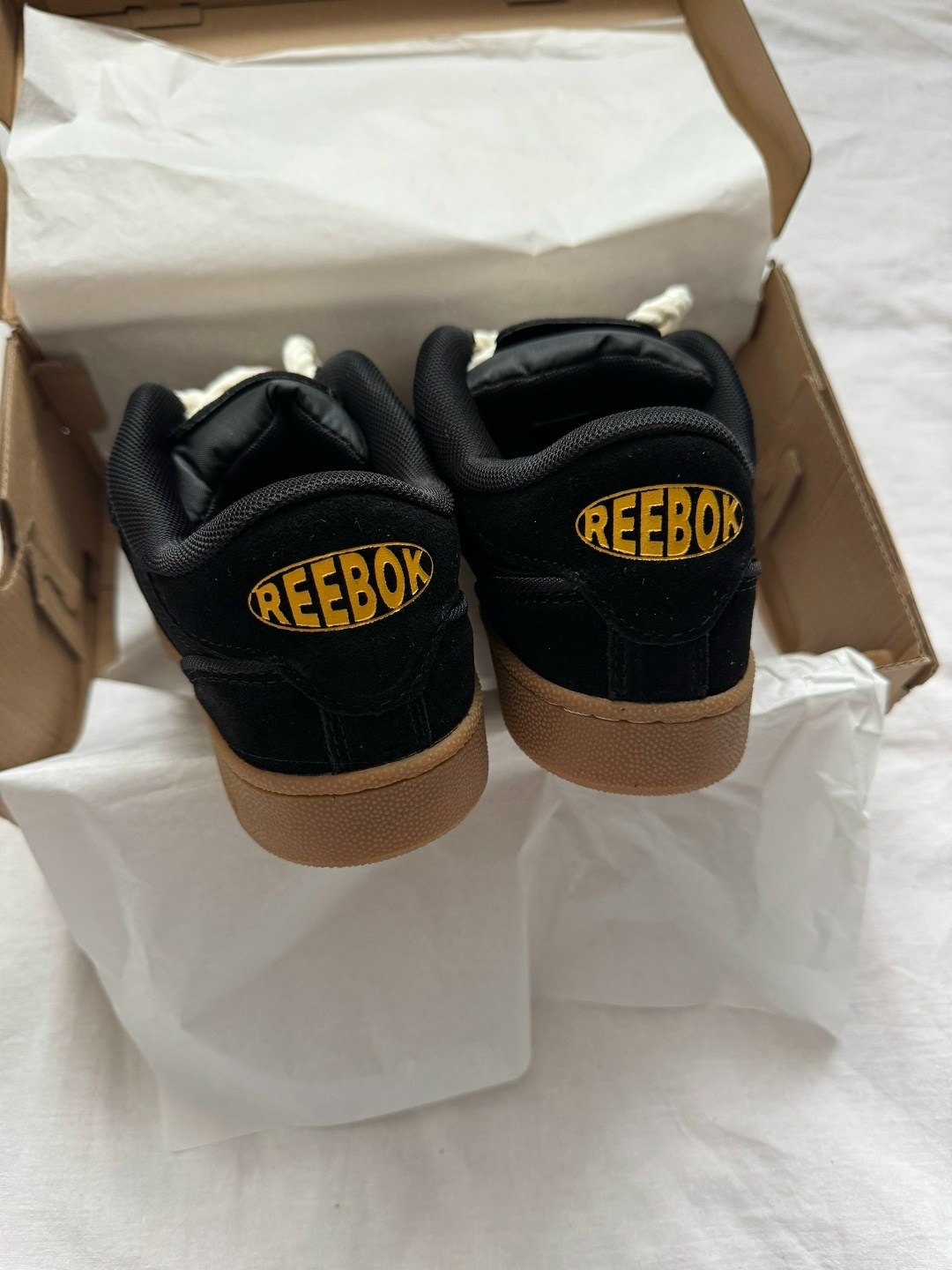 ,кроссовки reebok,замшевые кроссовки,кроссовки adidas,кроссовки adidas samba rose