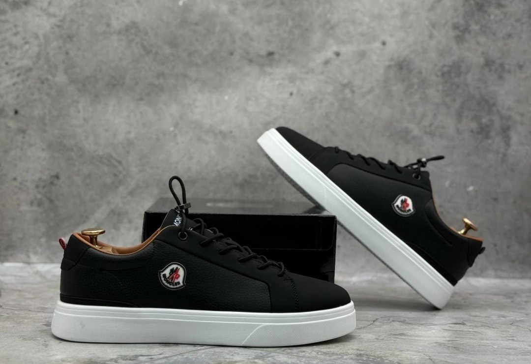 ,модные кроссовки,повседневные кроссовки,низкие кроссовки,кеды томми хилфигер с монограммой