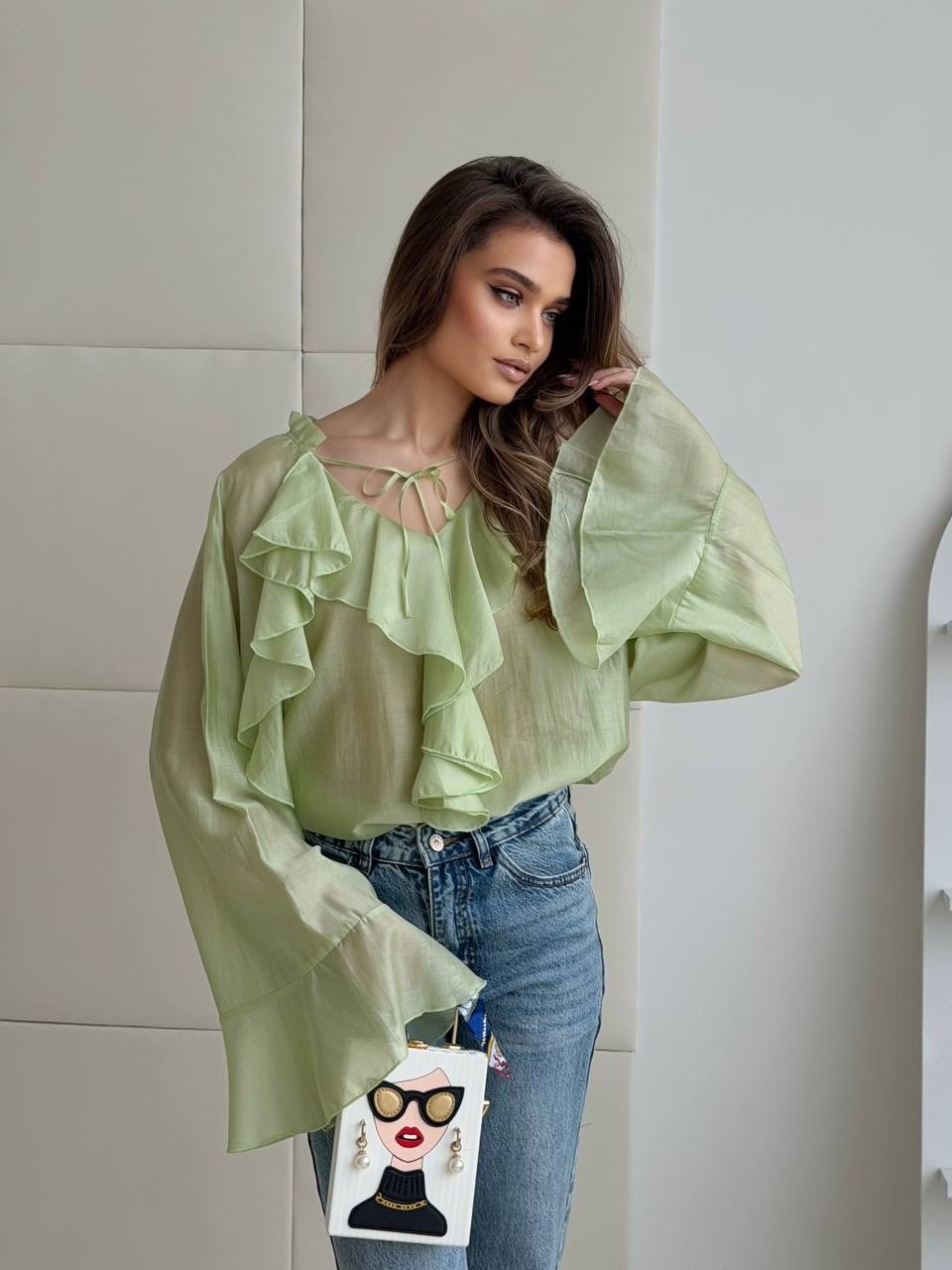 блузка стильная,блузка с оборками,элегантная блузка,женская блуза,блузка