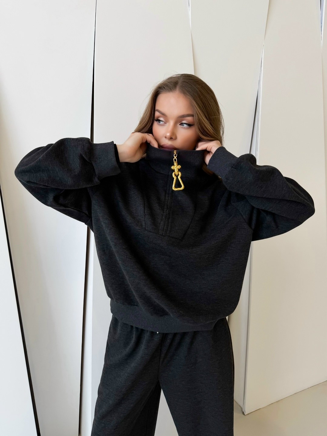 спортивный костюм оверсайз voi-fashion,брючный костюм,костюм с брюками,женский костюм с брюками,костюм брюки и кофта