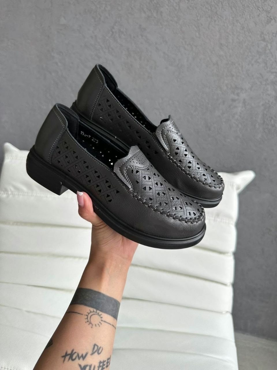 ,лоферы с перфорацией,мокасины с перфорацией,туфли с перфорацией,женские мокасины