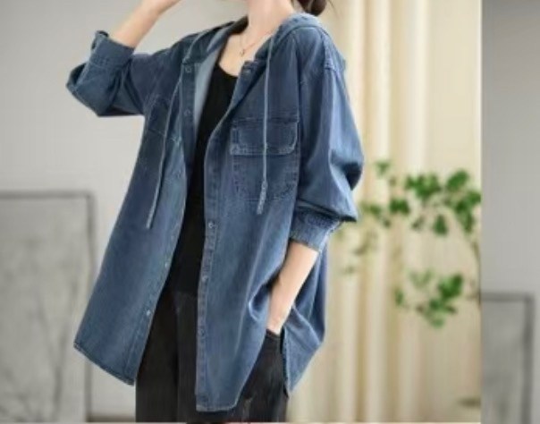 джинсовая рубашка с капюшоном,женская джинсовая куртка с капюшоном,куртка джинсовая женские,джинсовая куртка с капюшоном,женская повседневная джинсовая рубашка с капюшоном