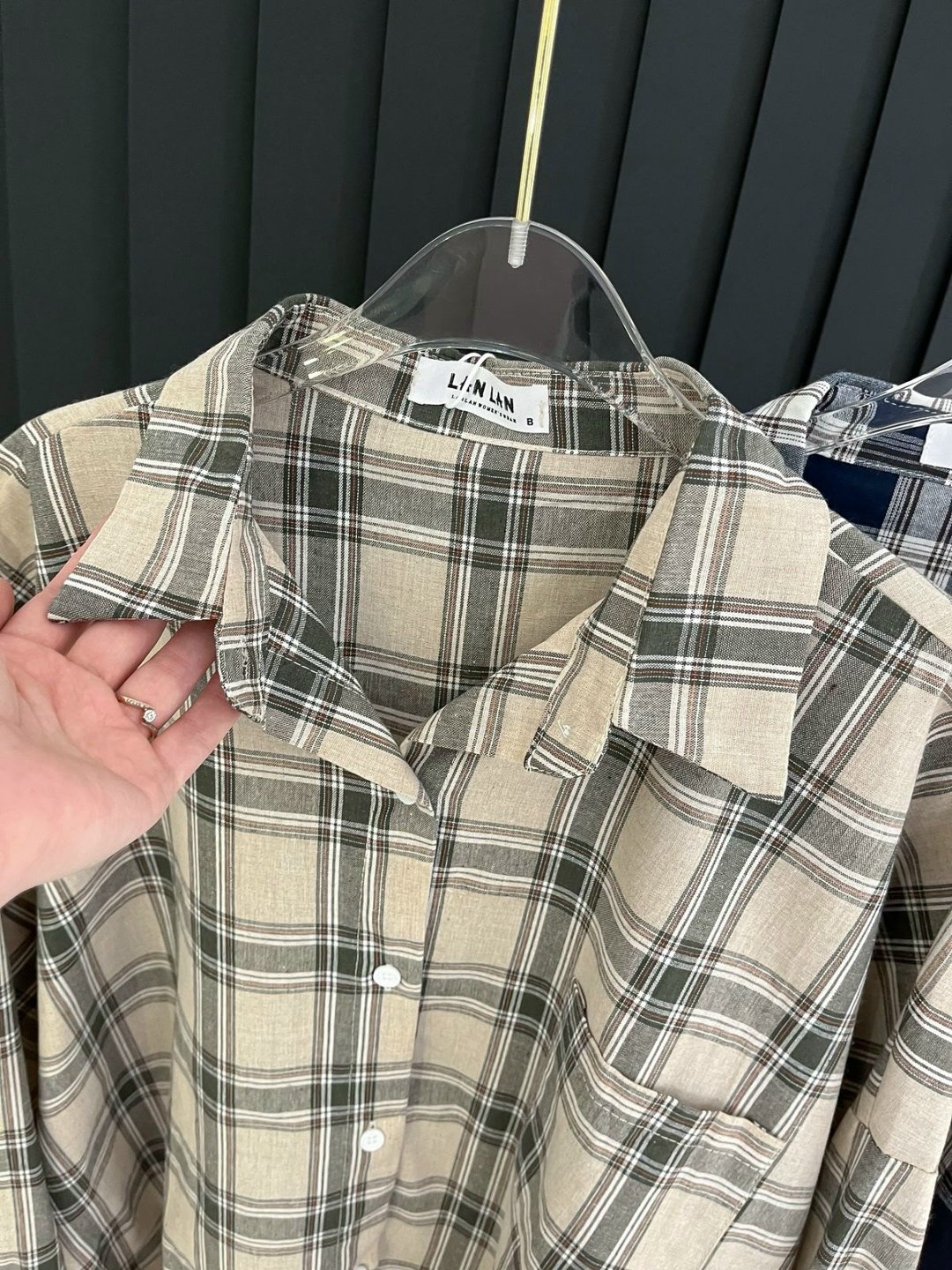 рубашка оверсайз в клетку thirteen brand,рубашка классическая в клетку оверсайз la fashion,женская рубашка в клетку,женская клетчатая рубашка,рубашка в клетку оверсайз удлиненная zzar