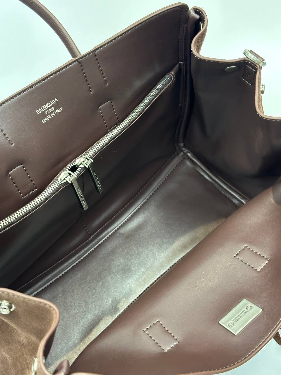 женская сумка из натуральной замши и кожи от balenciaga,сумка balenciaga bel air женская замшевая vera pelle,сумка женская,женская замшевая сумка balenciaga коричневая с кожаными вставками,сумка из на