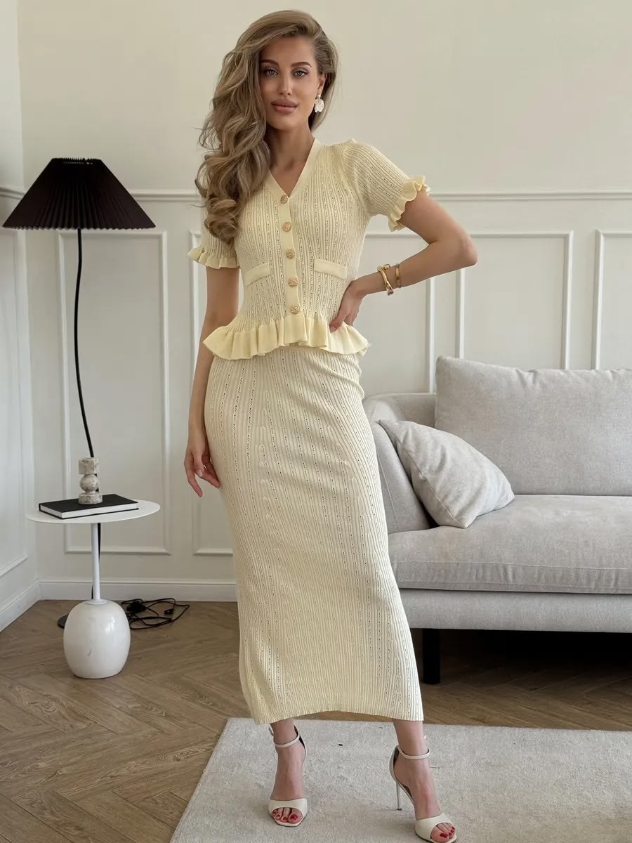 трикотажные костюмы с юбкой,костюм с юбкой,костюм женский с юбкой,костюм с джемпером и юбкой,костюм трикотажный с юбкой с баской lemoya