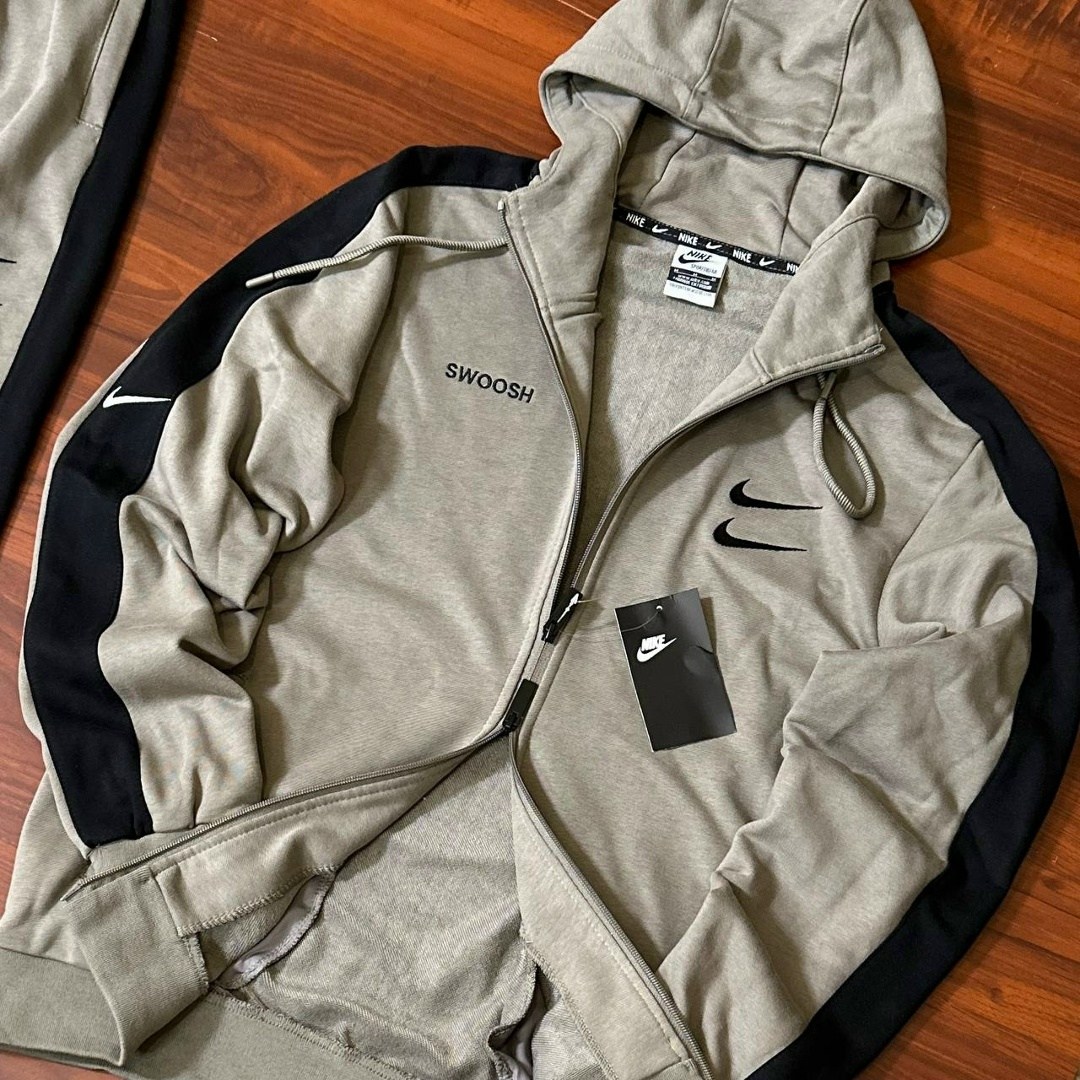 nike swoosh спортивный костюм,спортивный костюм nike swoosh на флисе,спортивный костюм мужской nike swoosh,мужская спортивная одежда nike swoosh,спортивный костюм nike