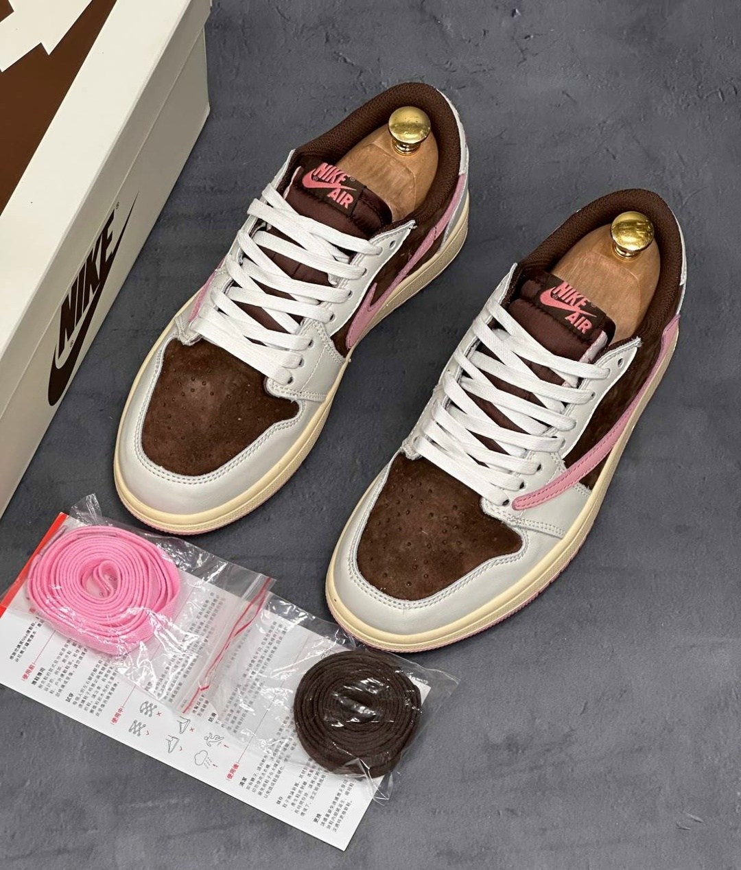 кроссовки nike travis scott x air jordan 1 low,кеды travis scott x air jordan 1 pink oxford,кроссовки nike travis scott x air jordan 1,nike air jordan 1 low travis scott,кроссовки nike air jordan 1 lo