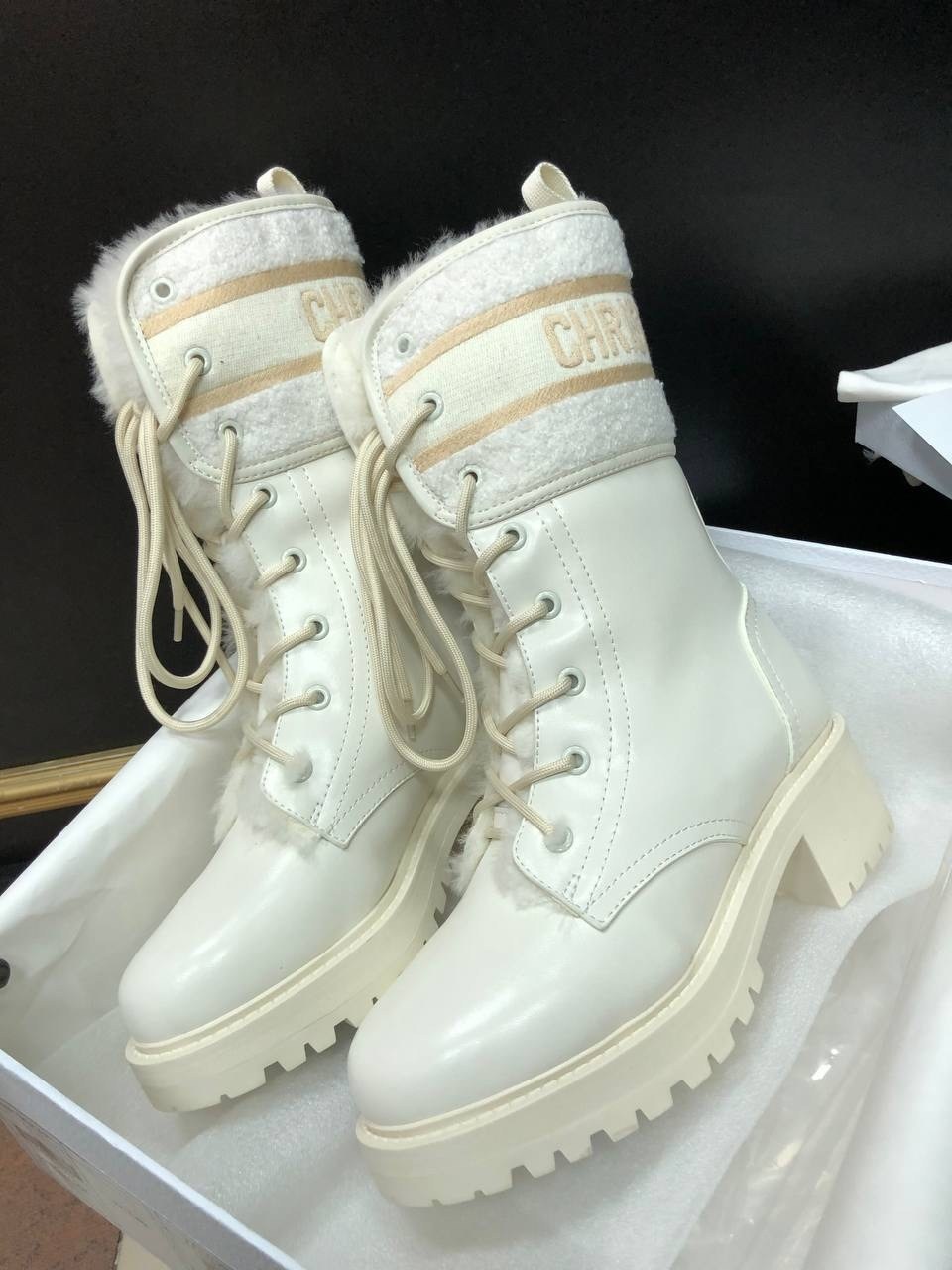 ,ботинки кристиан диор,ботинки кристиан диор женские,ботинки диор женские белые,ботинки dior