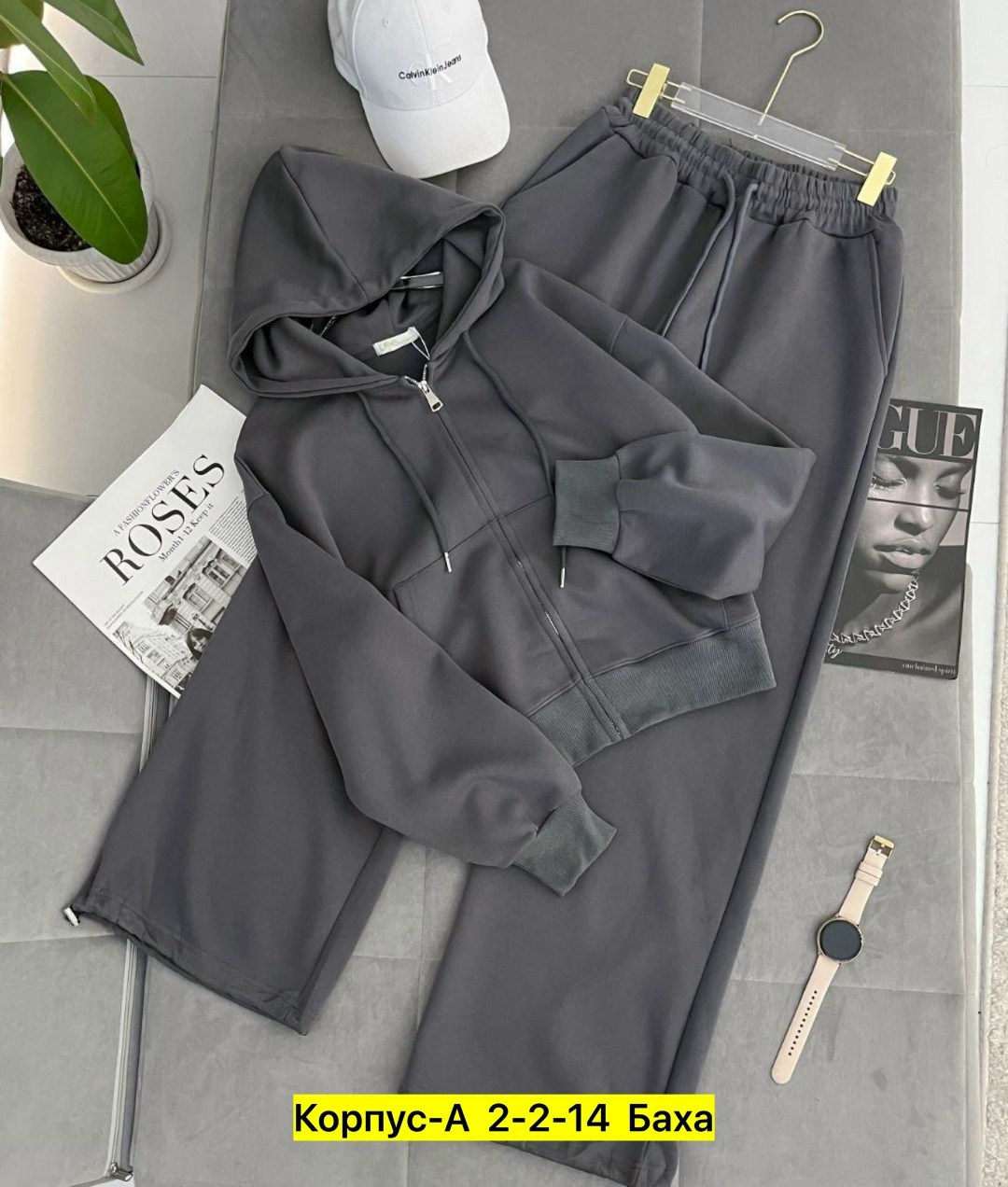 спортивный костюм женский на флисе,женские костюмы на флисе,спортивные костюмы женские,костюм однотонный,спортивные костюмы