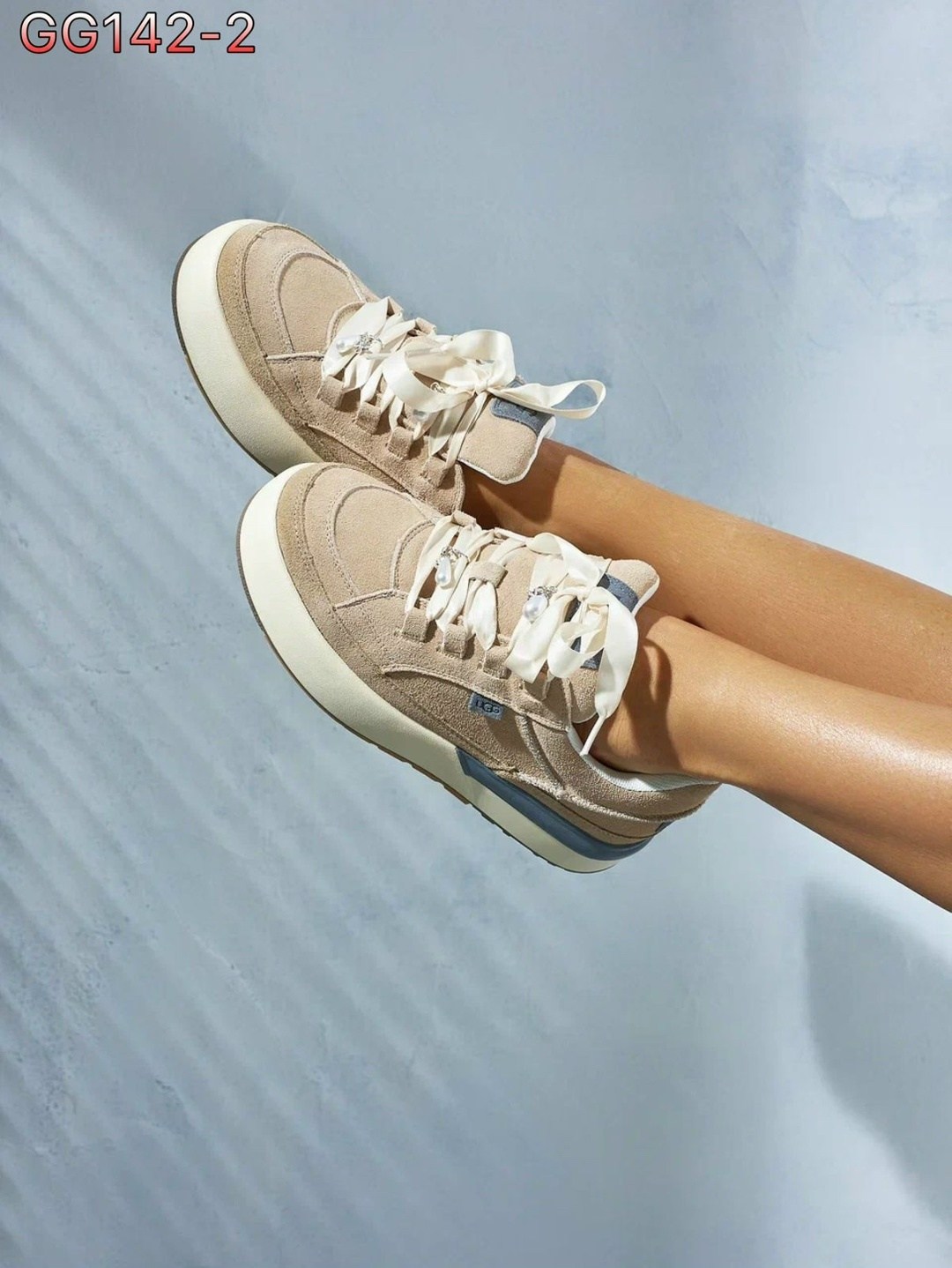 кроссовки женскиe,,женские кроссовки полуспорт,кроссовки теплые, женская