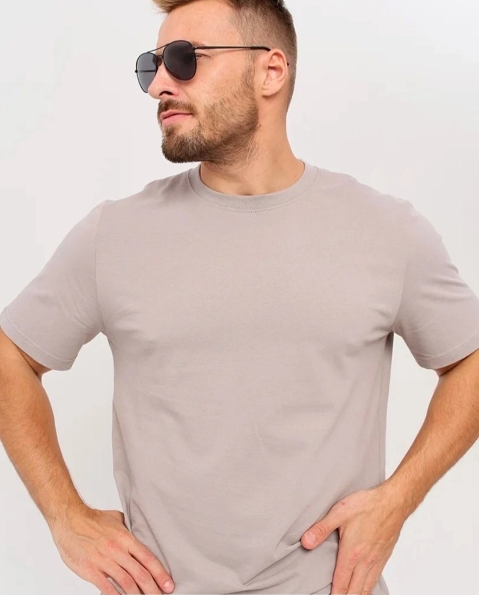 футболка мужская бордовая,футболка мужская,базовая футболка однотонная,футболка однотонная хлопок базовая,мужская футболка однотонная