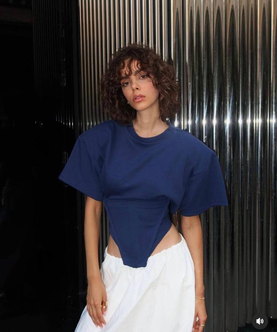 стрижка для кудрявых волос,кудрявая прическа,короткие кудрявые волосы,кудрявая девушка,короткие кудрявые прически