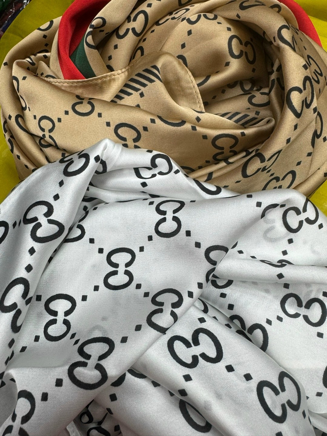 шарф гуччи женский,шарфы для женщин,платок гуччи,шелковый шарф,модные шарфы