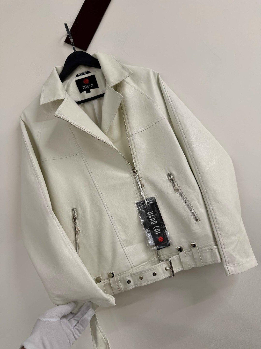 кожаная куртка косуха,куртка косуха,женская кожаная куртка,кожаная куртка,косуха кожаная