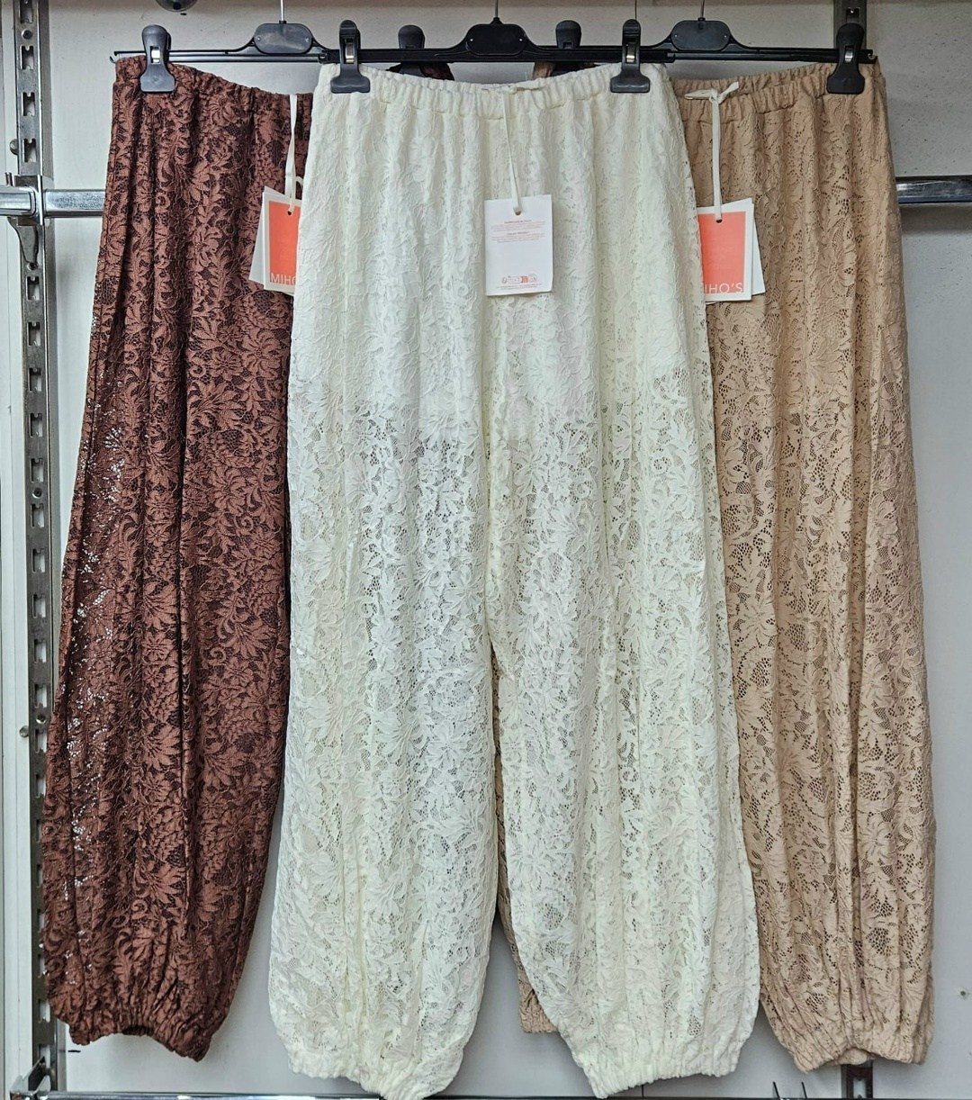 кружевные брюки,брюки из кружева,женские широкие брюки,штаны гипюр,летние брюки
