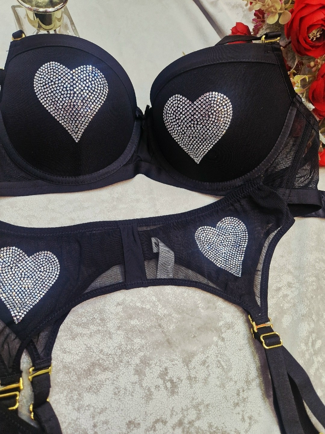 комплект нижнего белья,комплект женское нижнее белье,комплект женского белья,комплект белья victoria's secret,комплект нижнего белья со стразами