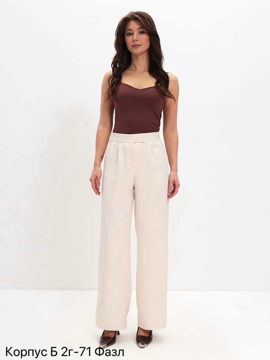 бежевые брюки,брюки классические,брюки женские,светлые брюки,повседневные брюки