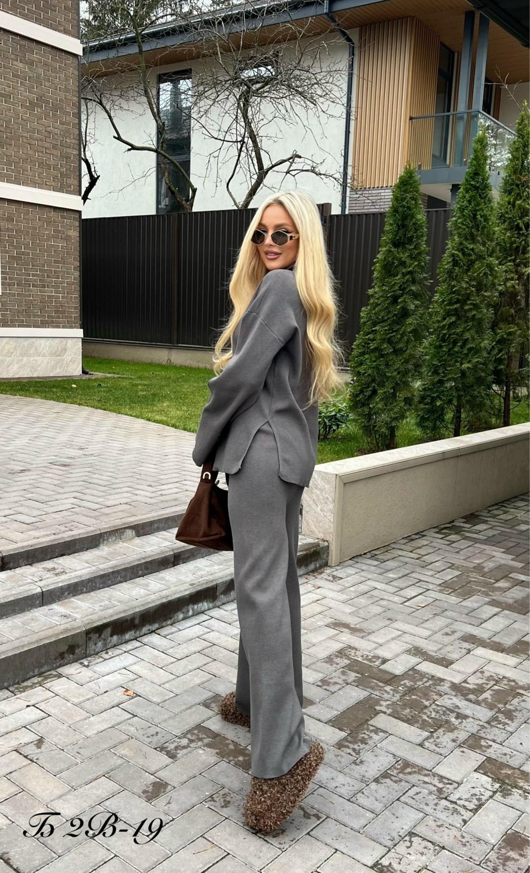 костюмы брючные,стильный трикотажный костюм,трикотажные костюмы,теплый костюм с брюками,трикотажный костюм с брюками женский