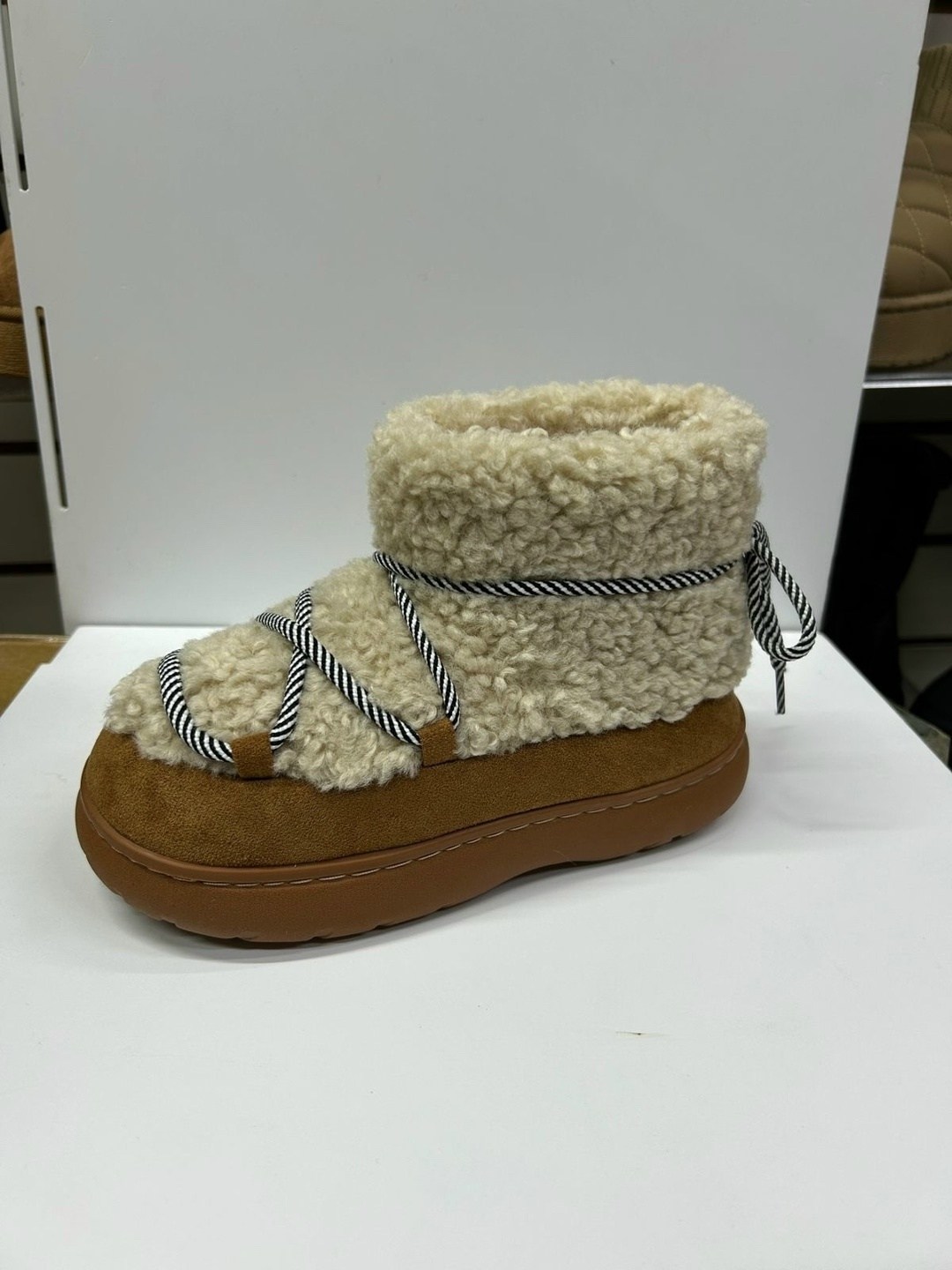 женские угги,,женская ,угги,угги женские зимние