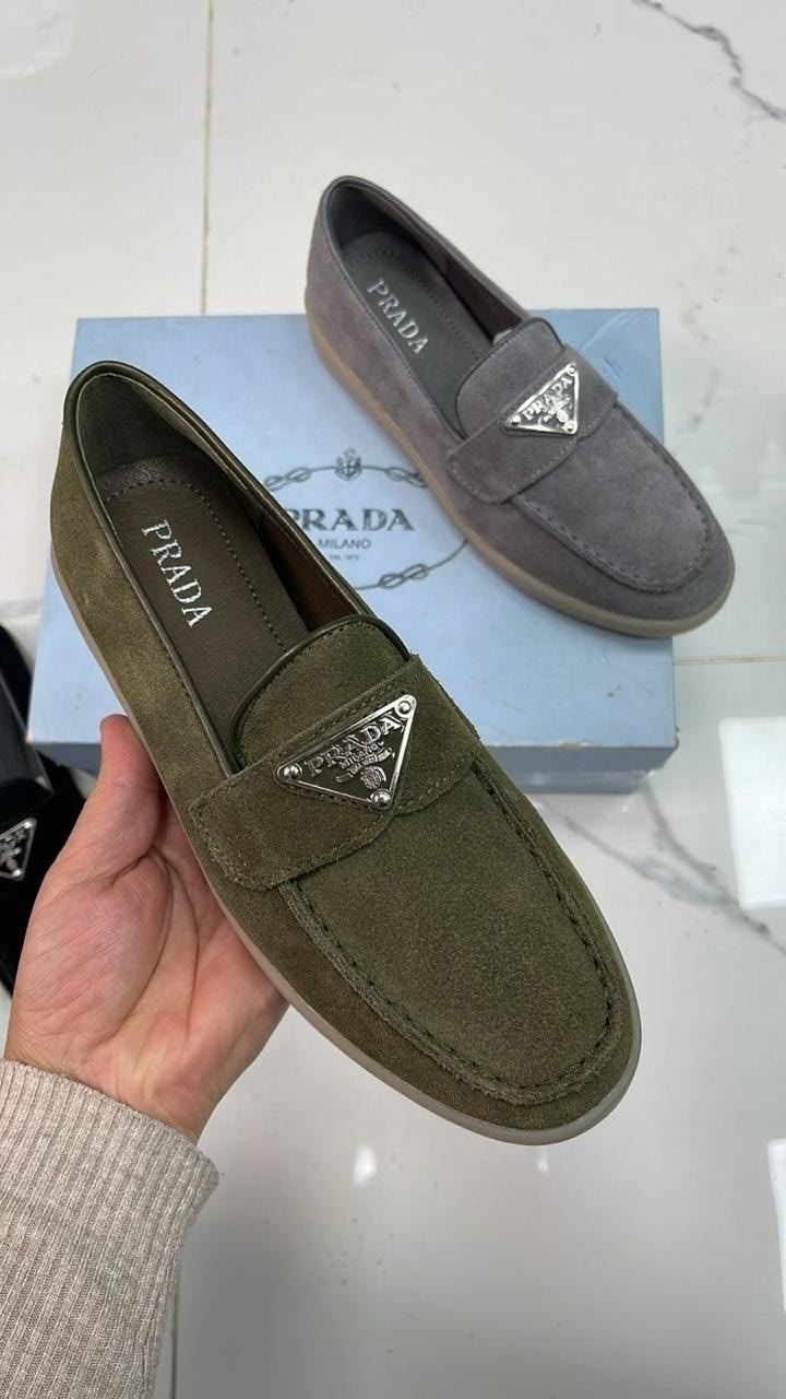 prada лоферы,лоферы прада,мокасины прада,лоферы прада женские,замшевые лоферы