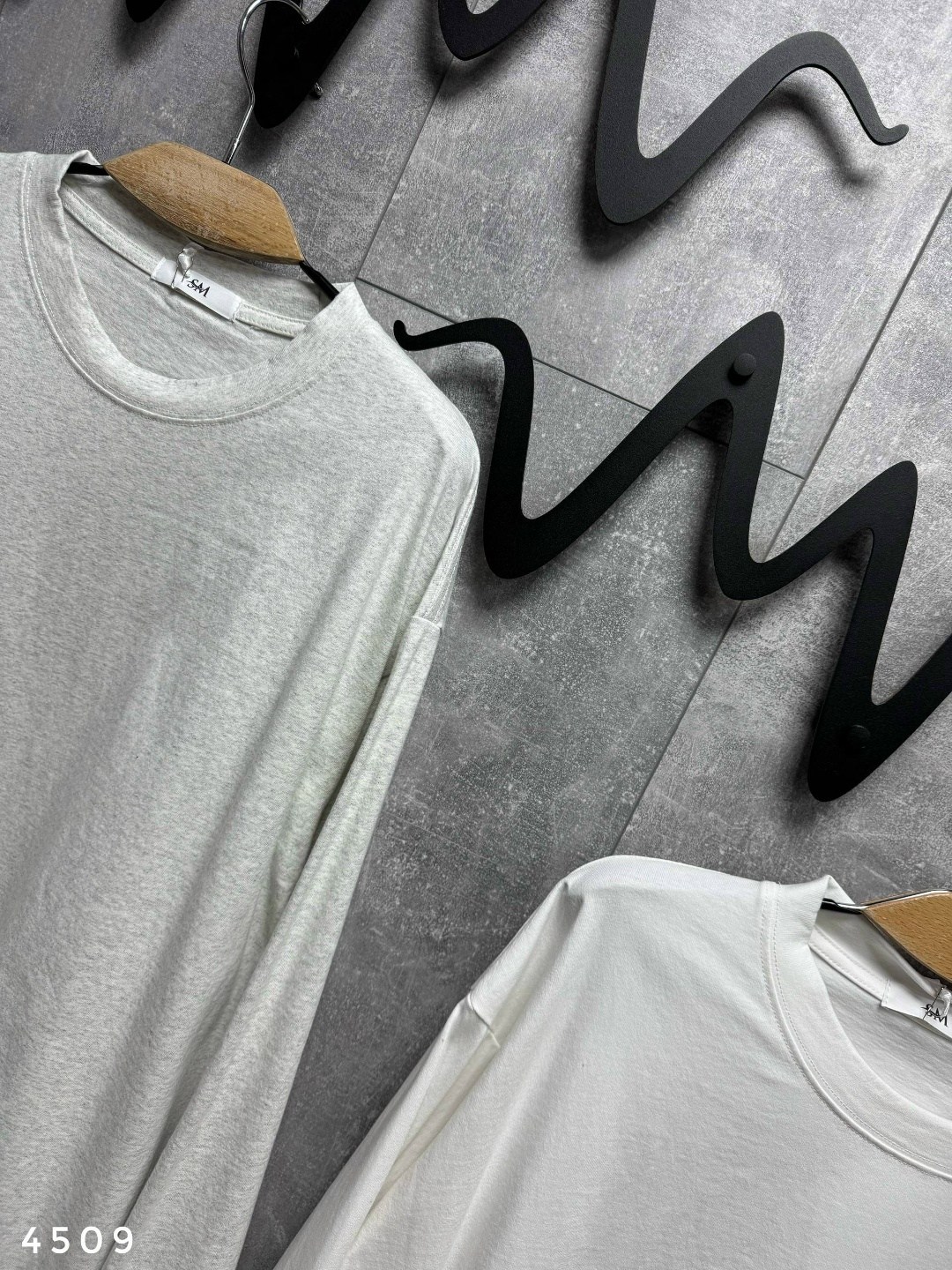 серый свитшот,оверсайз стиль,cвитшот оверсайз,мода стиль