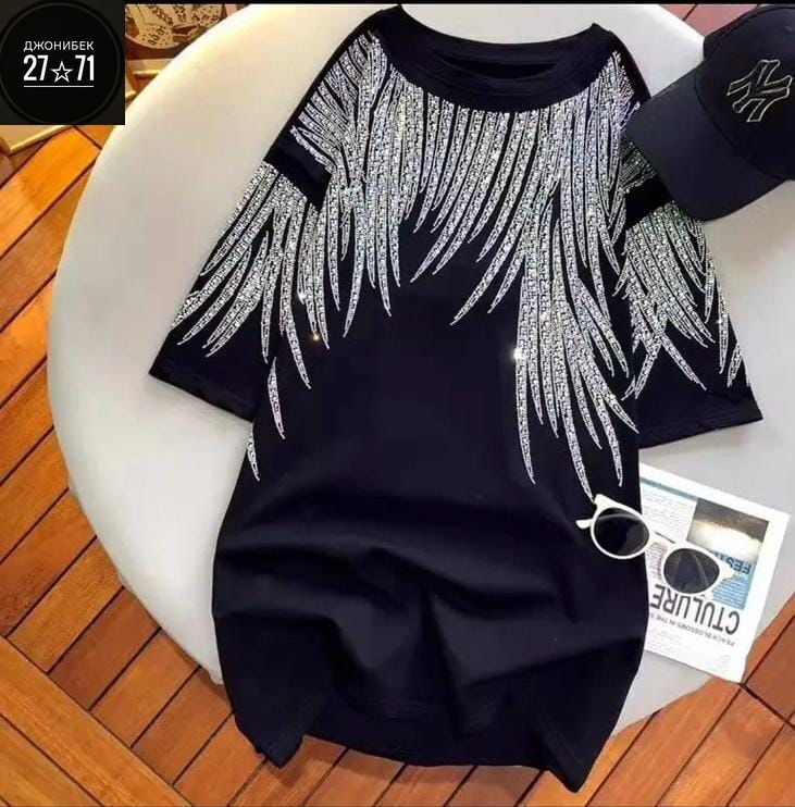 футболка базовая со стразами оверсайз,футболка женская оверсайз со стразами,футболки большие размеры со стразами,женские модные повседневные футболки,футболка со стразами женская
