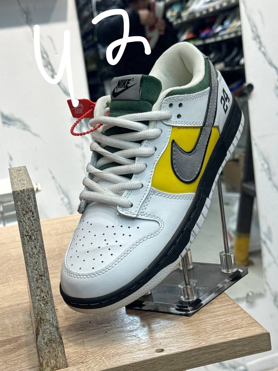 nike air force 1 supreme,кросcовки nike air force 1,nike air force 1 low supreme white,nike air force 1 low x supreme,кроссовки nike air force 1 supreme