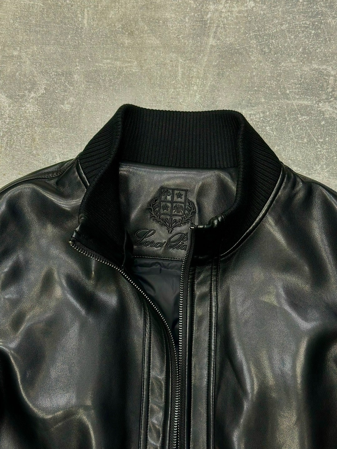 куртка philipp plein мужская кожаная бомбер,philipp plein кожаная куртка,кожаная куртка,кожаный бомбер филипп плейн,кожаная куртка филипп плейн мужская