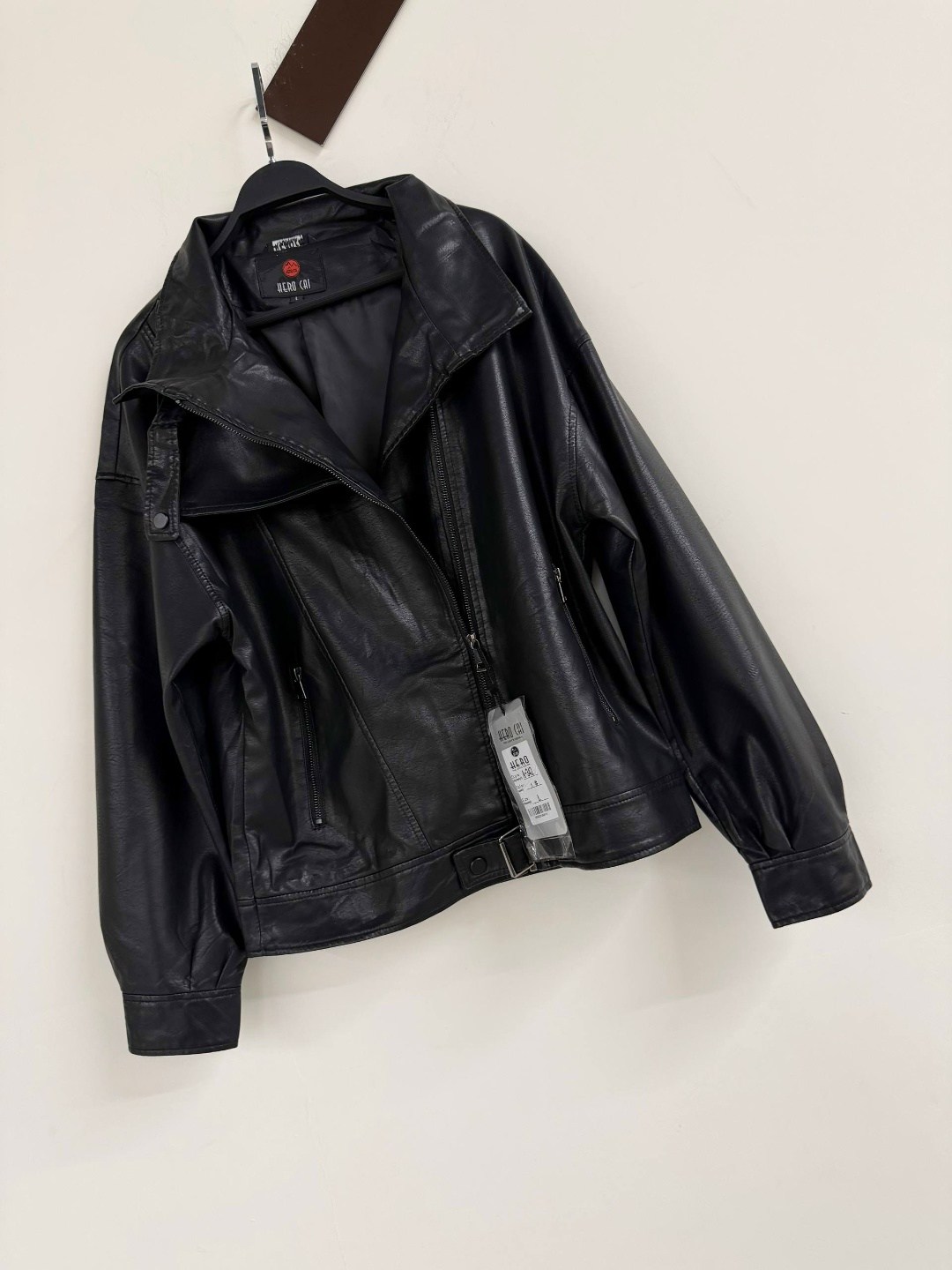 кожаная куртка,куртка косуха,куртка кожаная женская,женская куртка из искусственной кожи,кожаная куртка косуха