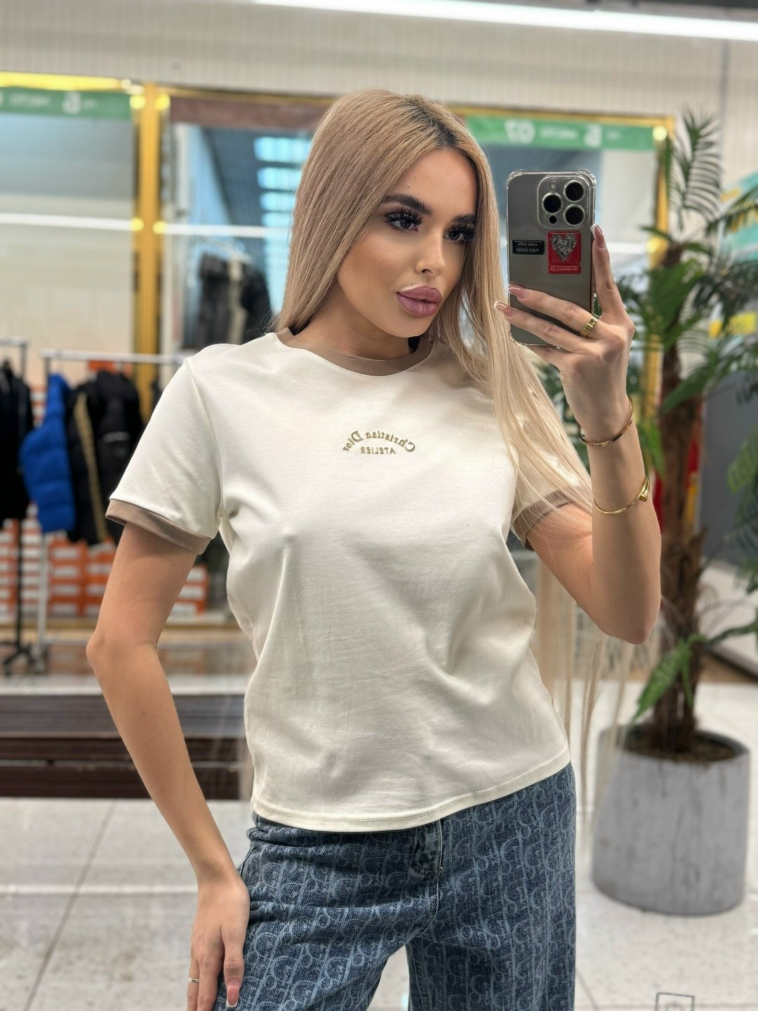 футболки женская,футболка,футболка бежевая,футболка с принтом,футболки для женщин