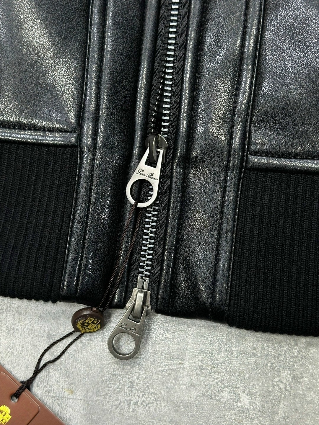 куртка philipp plein мужская кожаная бомбер,philipp plein кожаная куртка,кожаная куртка,кожаный бомбер филипп плейн,кожаная куртка филипп плейн мужская