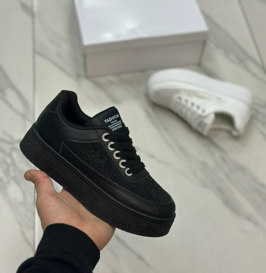 ,женские кроссовки,белые кроссовки,женская ,обуви