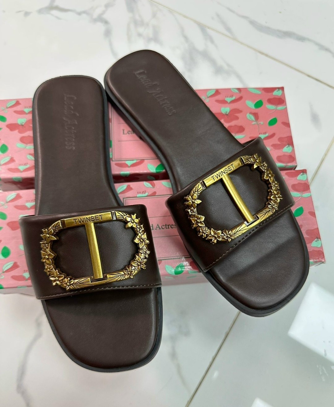 женские шлепанцы,,сандалии стильные, женская,модные сандалии