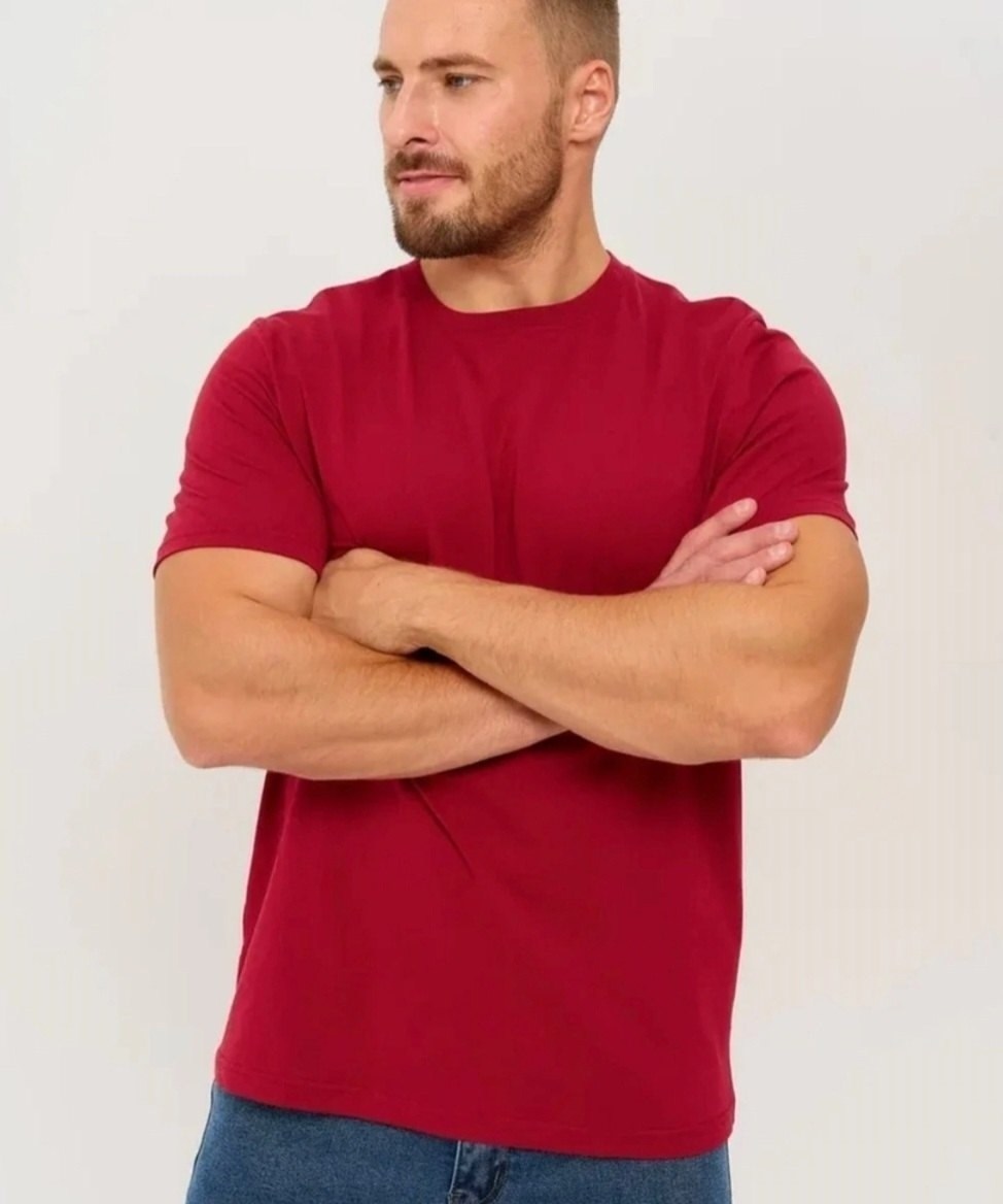футболка мужская бордовая,футболка мужская,базовая футболка однотонная,футболка однотонная хлопок базовая,мужская футболка однотонная