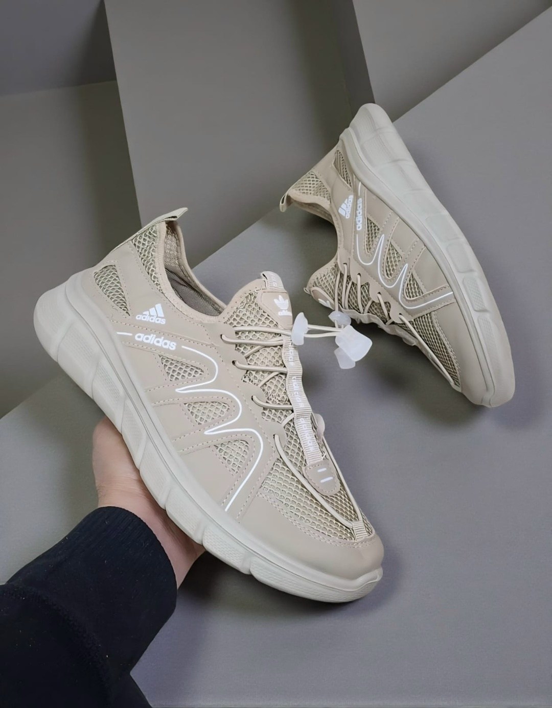 кроссовки женскиe,повседневные кроссовки,спортивная ,кроссовки модные,кроссовки