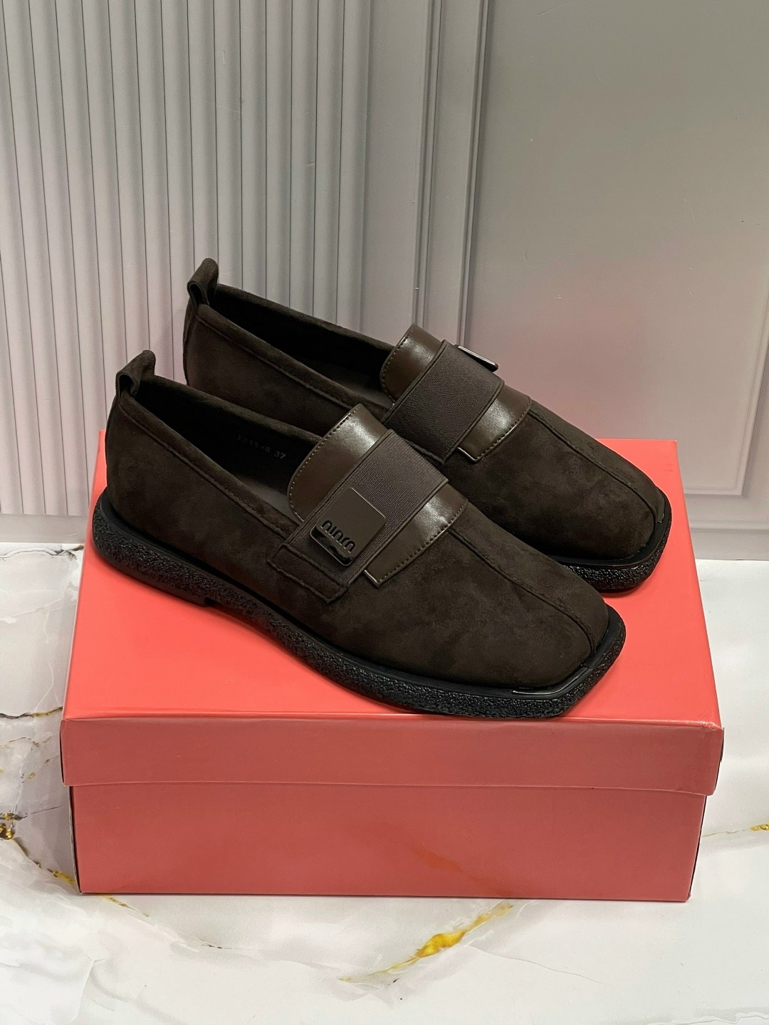 ,лоферы замшевые,замшевые лоферы brunello cucinelli,женские лоферы,лоферы женские замшевые